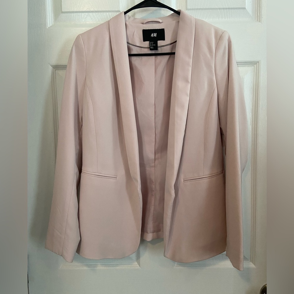 H&M size 8 blush collarless blazer